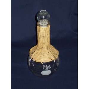   PYREX Glass Beaker Decanter w/Wicker Neck Collar and Stopper 500 ml