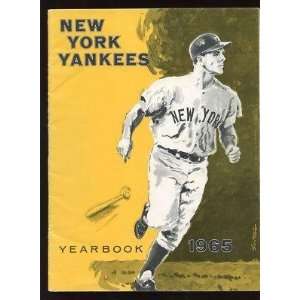  Yankees Yearbook VGEX+   MLB Programs and Yearbooks
