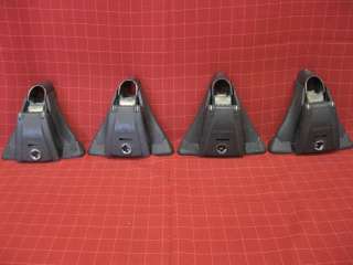 Set of 4 Yakima Q Towers for Roof Rack  