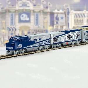   Dallas Cowboys Express Electric Train Collection Toys & Games