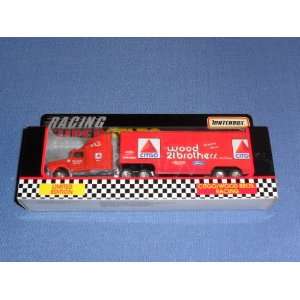   Wood Brothers Racing . . 1/87 Scale Transporter Diecast Sports