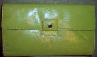 Kenneth Cole NEW YORK pretty LIGHT Green GENUINE LEATHER WALLET  