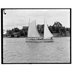  Belvedere Point,Charlevoix,Mich.