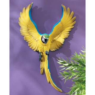 Tropical Exotic Parrots Flapping Macaw Bird Wall Sculpture Statue 