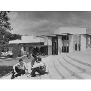  Students on Campus of Florida Southern University Designed 