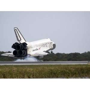  Space Shuttle Discovery Touches Down on the Runway at Kennedy Space 