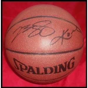   Kobe Bryant & Lebron James Autographed/Hand Signed Basketball Sports
