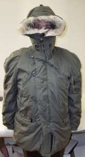 Snappy Auctions of Virginia Beach presents this N 3B USAF Parka with 