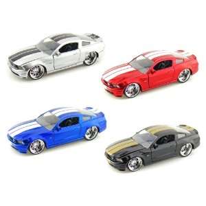  2010 Ford Mustang GT With Racing Stripes 1/24 Set of 4 