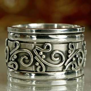 Rings above are original designs, copyrighted by fabriika and may not 