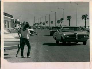 1969 Hitchhikers Barefoot Girls Antique Cars Roadside Thumbs Press 