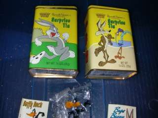 Russell Stover   Looney Tunes Suprise Tin (1997)  
