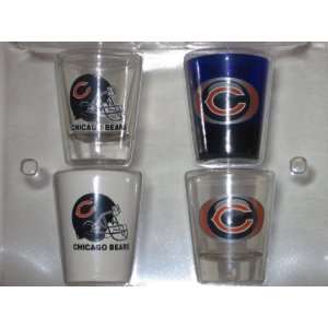  CHICAGO BEARS 4 Piece Collector SHOT GLASS SET Sports 