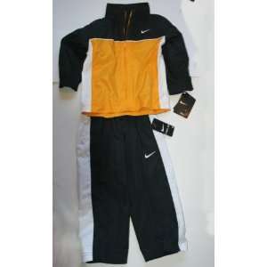  Nike Toddler Sweatsuit/Jogging Suit Black/Gold/White Size 