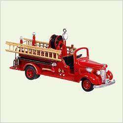 Hallmark 2005 Fire Brigade 1938 Chevy Fire Engine Truck  
