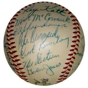  Signed Willie Mays Baseball   1957 Team 30 ONL EARLY 