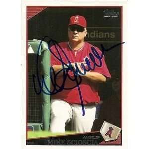  Mike Scioscia Signed Los Angeles Angels 2009 Topps Card 