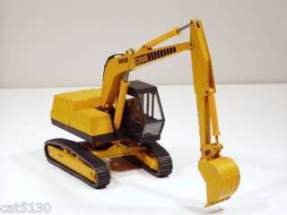 Case 980B Excavator   o/c   o/d   1/35   Conrad #2961  