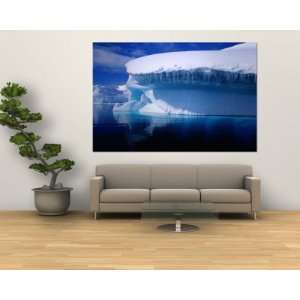  Icebergs in Wilhelmina Bay, Antarctica