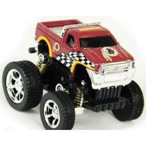   Monster Truck 2004 SERIES #2 NFL Diecast Fleer Team Collectible with