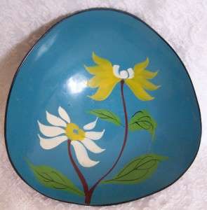 Vintage 1965 Black Floral Laquerware Bowl Davar NY Stkr  