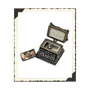   BOXES   WILSONS TYPEWRITER WITH UNDERWOOD MCNIBBLE