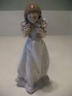 LLADRO # 7603 Daisa Girl Lady holding flowers Spring Bouquets RETIRED