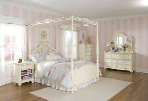 Lea Jessica McClintock Romance Childrens Bedroom Set  