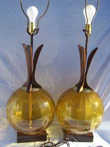 MID CENTURY 1950s GLASS METAL WOOD TABLE LAMP  