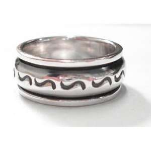 Waves Spinning Band Silver Ring (Size 8)