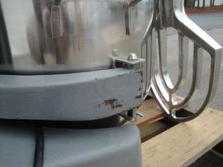 Up for sale is a Hobart HL200 20qt mixer w/ brand new bowl and paddle