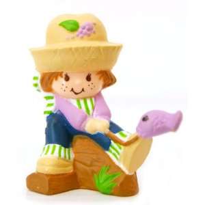   Mini Huckleberry Pie Catching a Fish Mint on Card Toys & Games