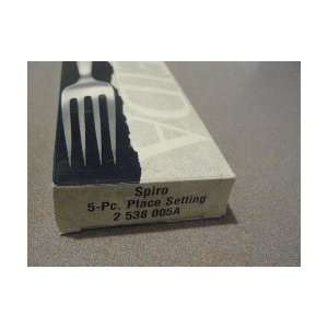 Onieda Spiro 5 piece Deluxe Stainless Place Setting  