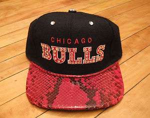 VTG 80s 90S CHICAGO BULLS SNAKESKIN Strapback Hat by STARTER 