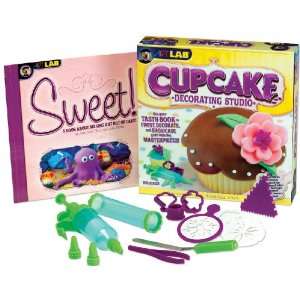 Cupcake Decorating Studio Kit  (8836) 