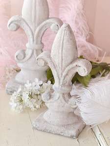 Shabby Cottage Chic French Style Fleur De Lis Ceramic Garden Ornament 