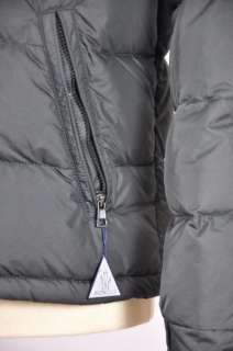 Authentic $975 Moncler Chevalier Down Jacket Coat Parka size 3 US M 