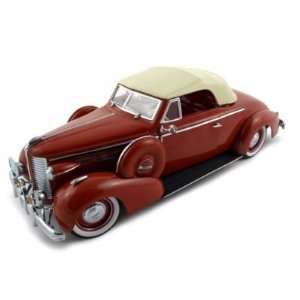    1938 Buick Century Red 118 Diecast Car Model 1OF2000 Toys & Games