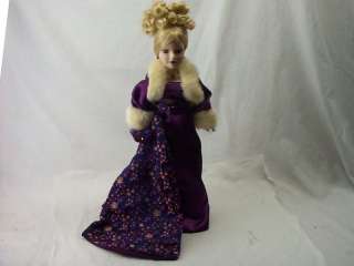 2000 Camellia Garden Collection 16 Porcelain Doll  