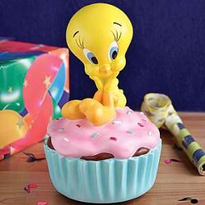  Looney Tunes Tweety Bird Cupcake Figurine 
