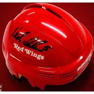 Nicklas Lidstrom Memorabilia Signed Hockey Mini Helmet