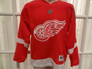 NWT NHL Detroit Red Wings Reebok Youth Team Practice Jersey   Sizes S 