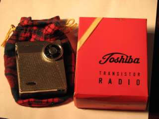 VINTAGE TOSHIBA TRANSISTOR SIX 6TP 394 POCKET RADIO in Original Box 