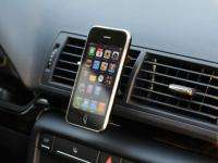   iPhone 4 4S Bundle   XWAY Magnetic Car Vent Mount & Black XCASE  