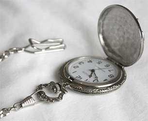 Classical Pocket Watch w Chain   Engraved Fisherman  