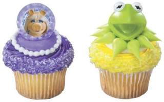  MUPPETS SHOW KERMIT AND MISS PIGGY CUPCAKE RINGS SCHOOL FAVORS  